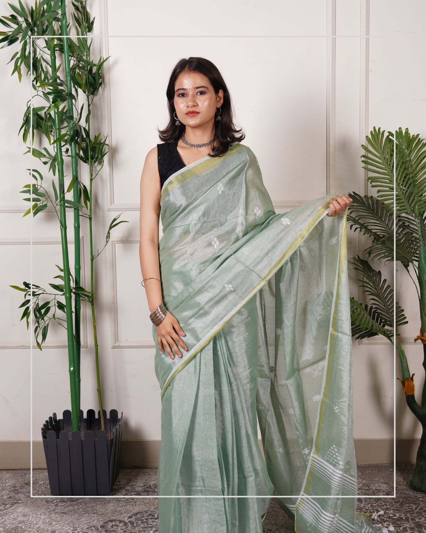 Pista Tara – Handwoven Tissue Linen Saree with Jamdani Motifs