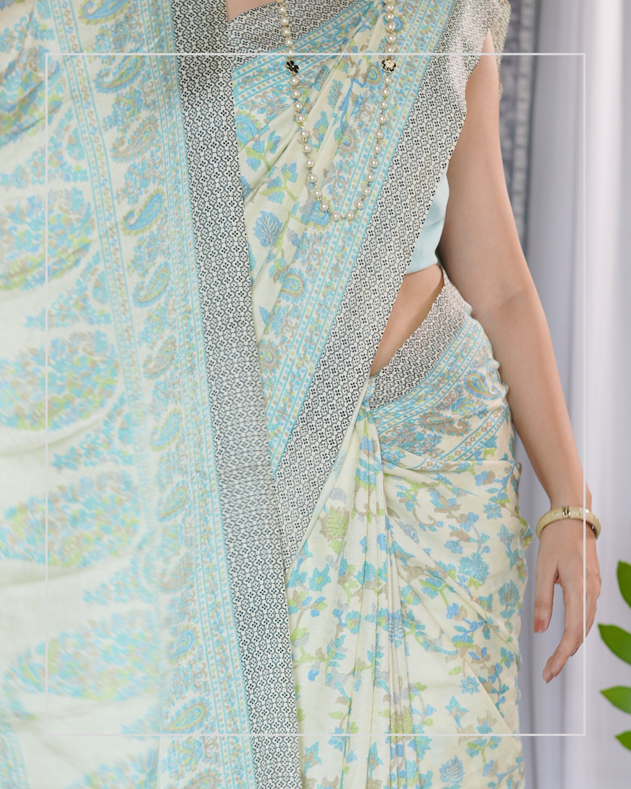 Noor Baagh – Pashmina Design Silk-Blend Saree with Stole