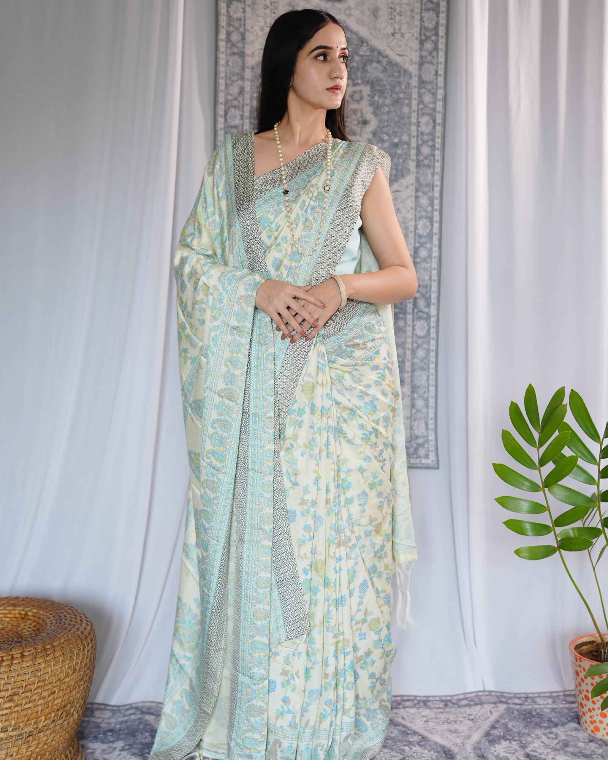 Noor Baagh – Pashmina Design Silk-Blend Saree with Stole