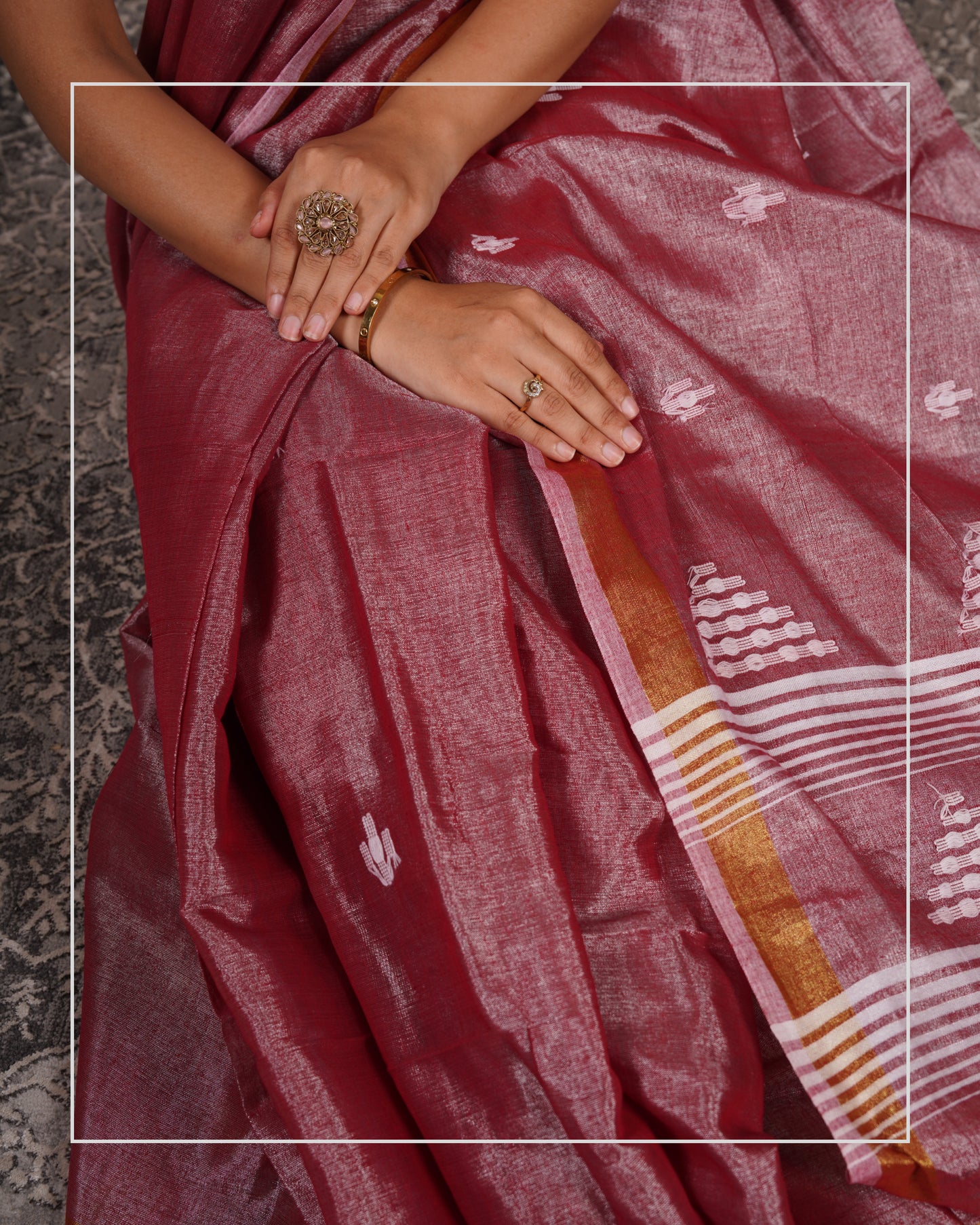 Gulnar Glow – Handwoven Tissue Linen Saree with Jamdani Motifs