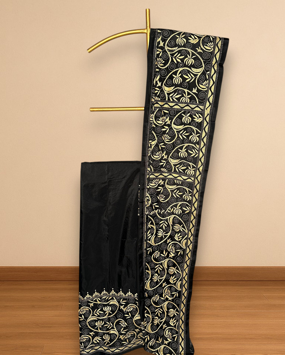 Svarnakshi – Semi Kantha Silk Saree