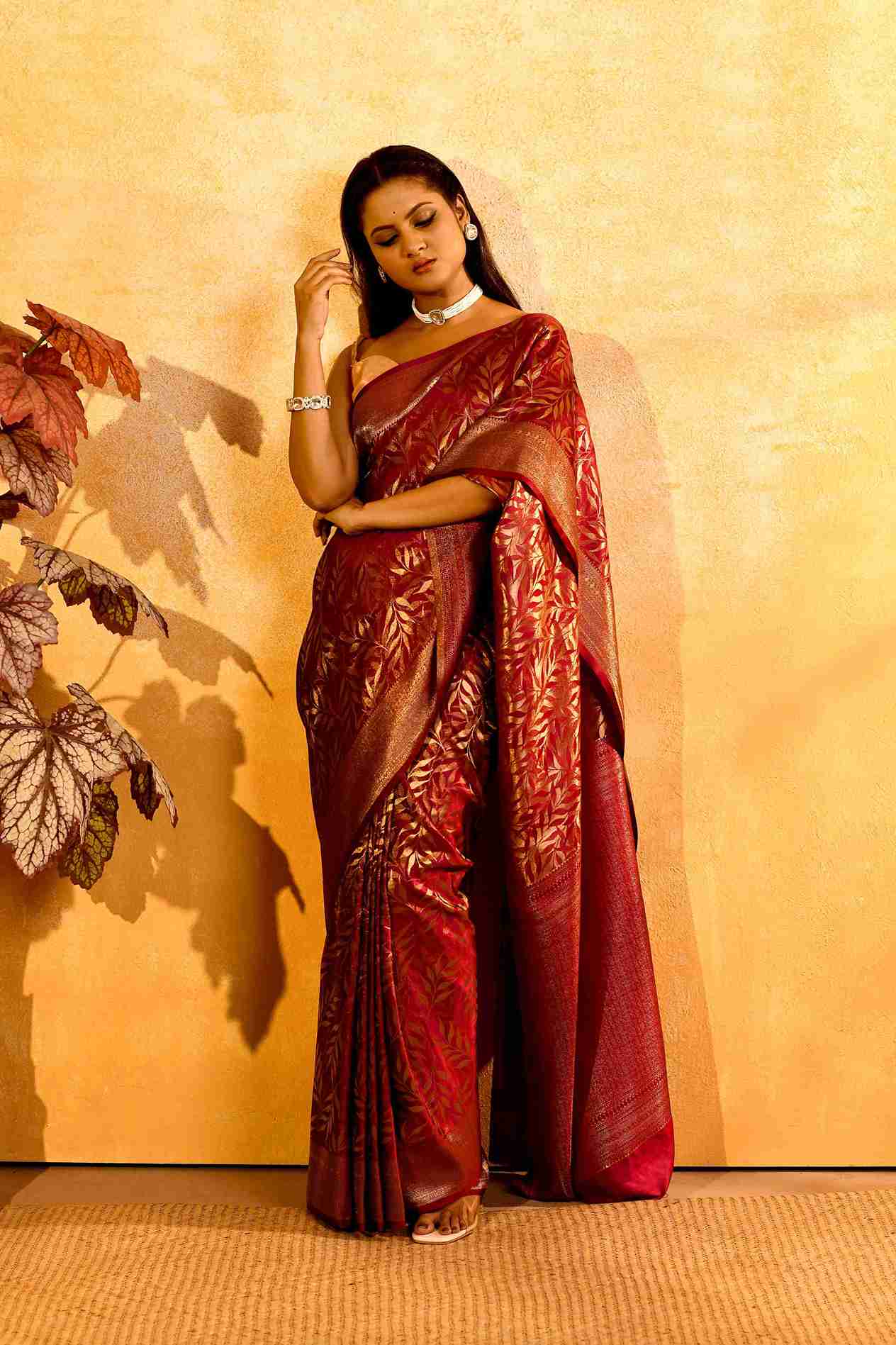 Gulabi Zari Gajji Silk Banarasi | Woven Vine Jaal & Antique - Gold Zari - Ethlore